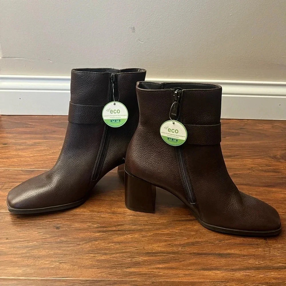 Dark Brown Paul Green Dress Boots- Nirvana Style-Size 6.5-definitely stand out! - Picture 1 of 6